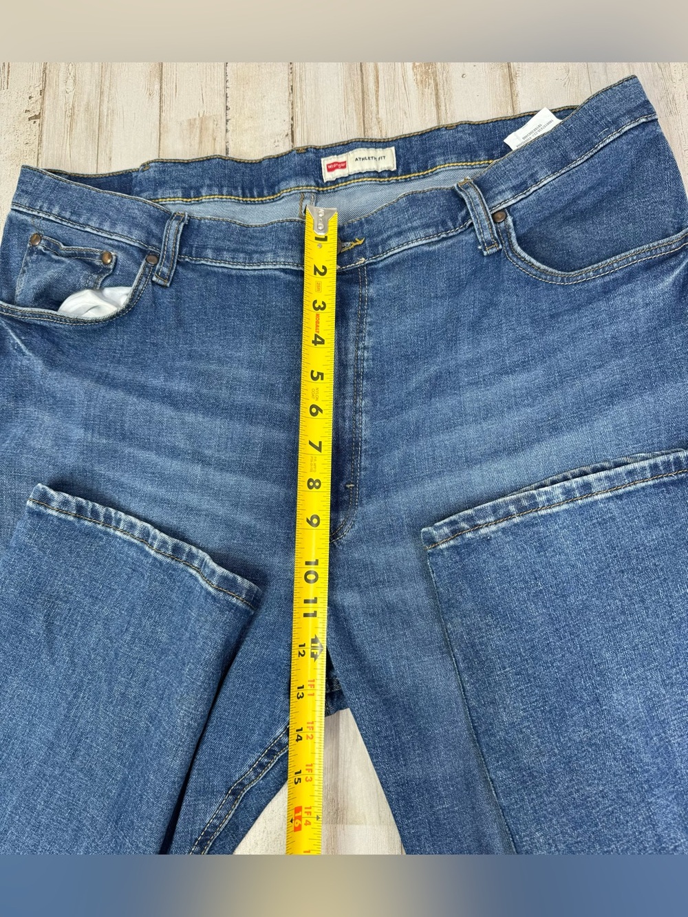 Wrangler Athletic Fit Jeans Mens 40x32 Stretch Denim Blue Pants - Picture 8 of 12